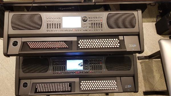 ketron-sd80-chromatic-keyboard new display.jpg