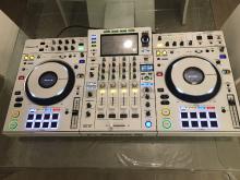 pioneer-xdj-xz-w.jpg