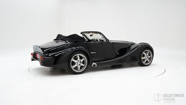 784028.jpg