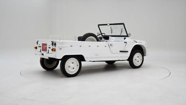 798744.jpg
