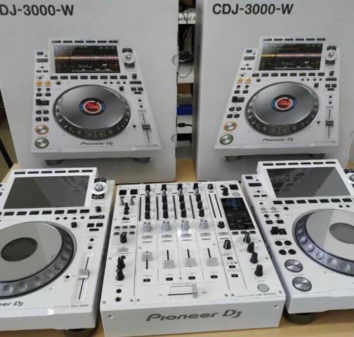 new Pioneer CDJ-3000-w (2) and DJM-900NXS2-W limited White.jpg