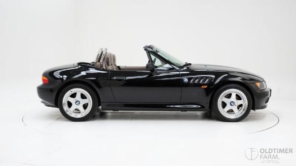 775402.jpg