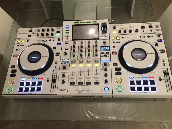 pioneer-xdj-xz-w.jpg
