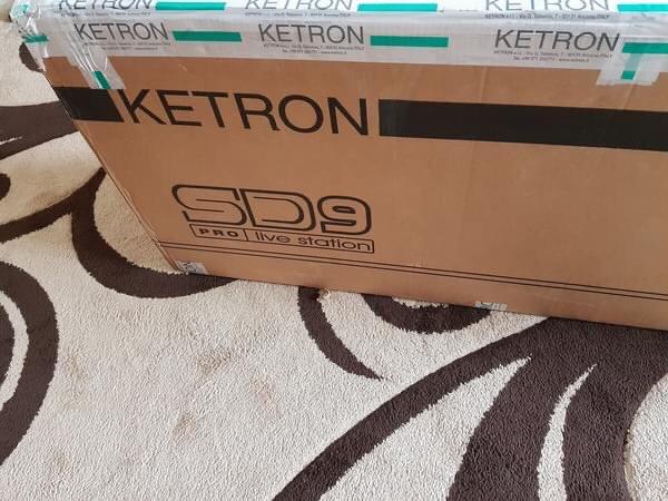 Ketron SD9 new packed.png
