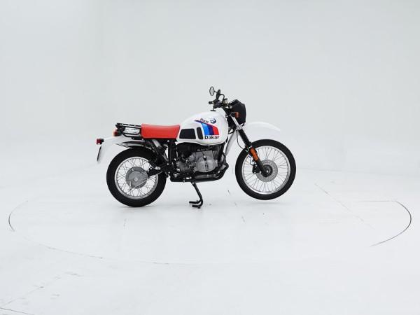 787115.jpg